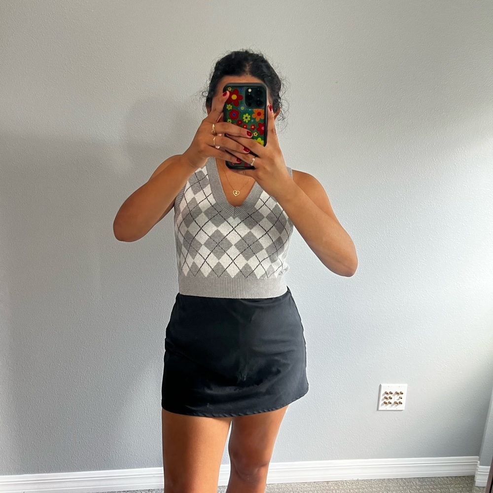 Cropped sweater vest